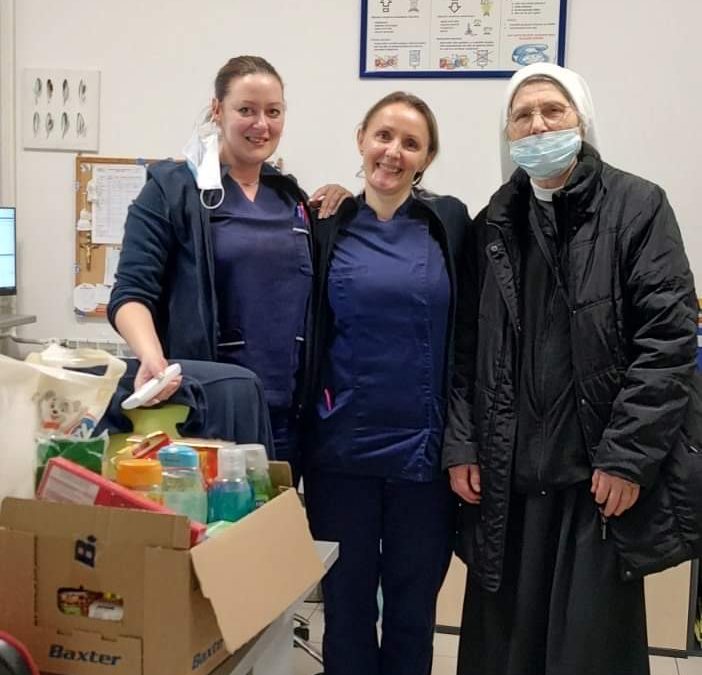 Medicinske sestre darivale beskućnike